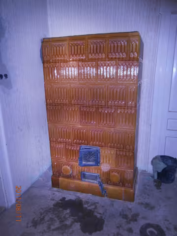 Vegyes tüzelésű törökmintás cserépkályha  