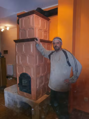 Fatárolós oszlopkályha új csempéből
